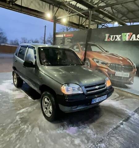 Сірий Шевроле Нива, об'ємом двигуна 1.7 л та пробігом 199 тис. км за 3000 $, фото 8 на Automoto.ua