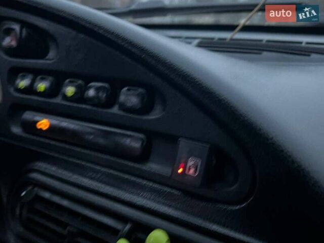 Сірий Шевроле Нива, об'ємом двигуна 1.7 л та пробігом 201 тис. км за 3999 $, фото 49 на Automoto.ua