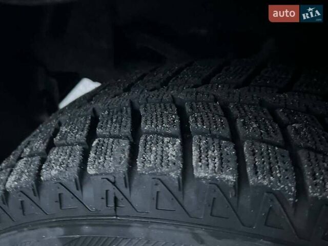 Сірий Шевроле Нива, об'ємом двигуна 1.7 л та пробігом 201 тис. км за 3999 $, фото 12 на Automoto.ua