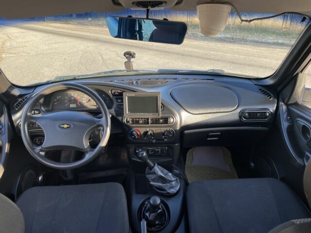 Сірий Шевроле Нива, об'ємом двигуна 1.7 л та пробігом 109 тис. км за 2500 $, фото 6 на Automoto.ua