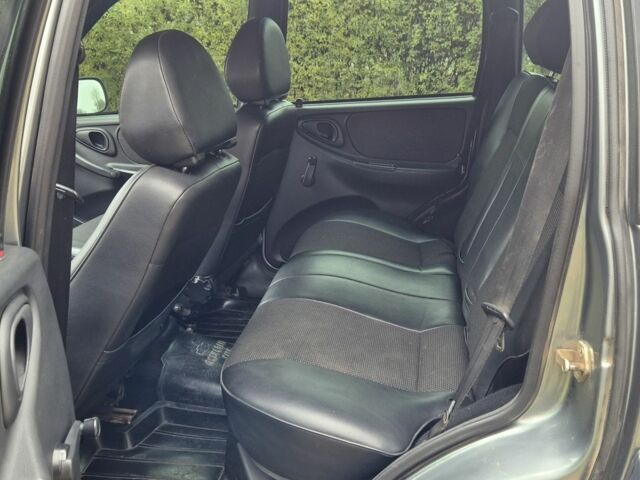 Серый Шевроле Нива, объемом двигателя 1.7 л и пробегом 97 тыс. км за 4400 $, фото 10 на Automoto.ua