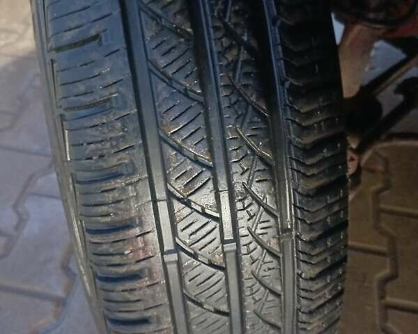 Серый Шевроле Нива, объемом двигателя 1.7 л и пробегом 213 тыс. км за 3500 $, фото 8 на Automoto.ua