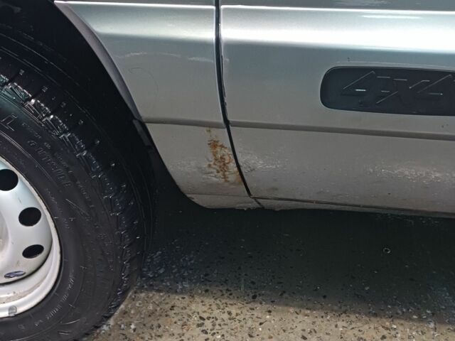 Сірий Шевроле Нива, об'ємом двигуна 1.7 л та пробігом 213 тис. км за 3500 $, фото 7 на Automoto.ua