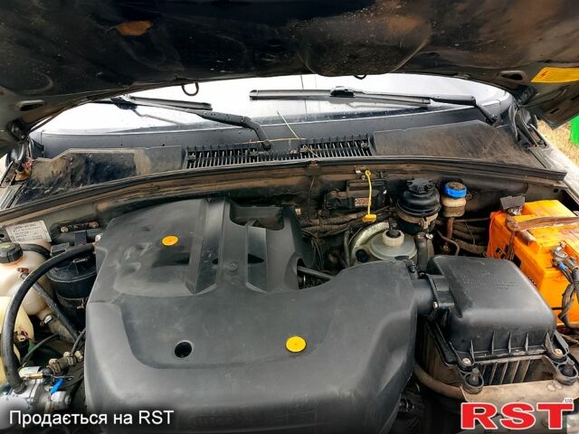 Серый Шевроле Нива, объемом двигателя 1.7 л и пробегом 185 тыс. км за 4500 $, фото 3 на Automoto.ua