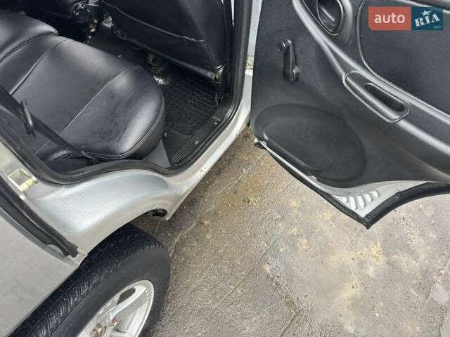 Сірий Шевроле Нива, об'ємом двигуна 1.69 л та пробігом 200 тис. км за 3200 $, фото 10 на Automoto.ua
