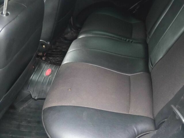 Серый Шевроле Нива, объемом двигателя 1.7 л и пробегом 188 тыс. км за 4500 $, фото 6 на Automoto.ua