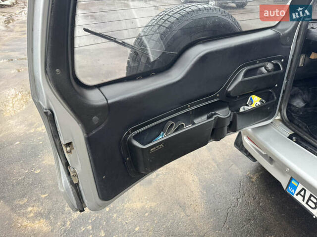 Сірий Шевроле Нива, об'ємом двигуна 1.69 л та пробігом 200 тис. км за 3200 $, фото 16 на Automoto.ua