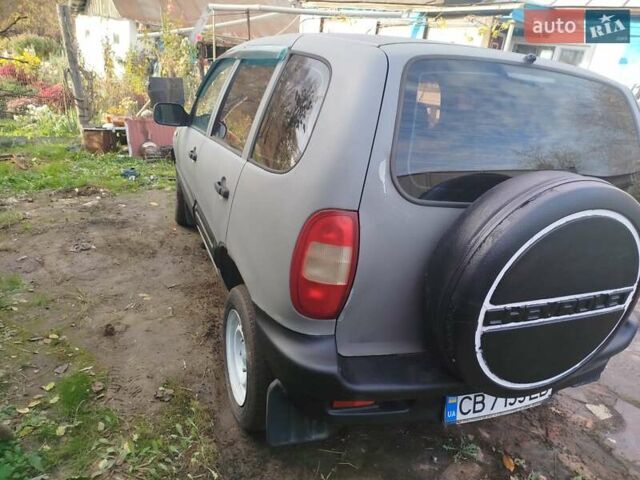 Серый Шевроле Нива, объемом двигателя 1.69 л и пробегом 1 тыс. км за 3200 $, фото 4 на Automoto.ua