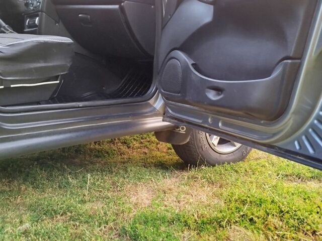 Сірий Шевроле Нива, об'ємом двигуна 0 л та пробігом 160 тис. км за 4100 $, фото 11 на Automoto.ua