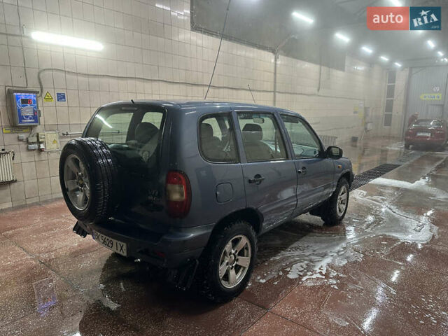 Сірий Шевроле Нива, об'ємом двигуна 1.69 л та пробігом 401 тис. км за 4600 $, фото 3 на Automoto.ua