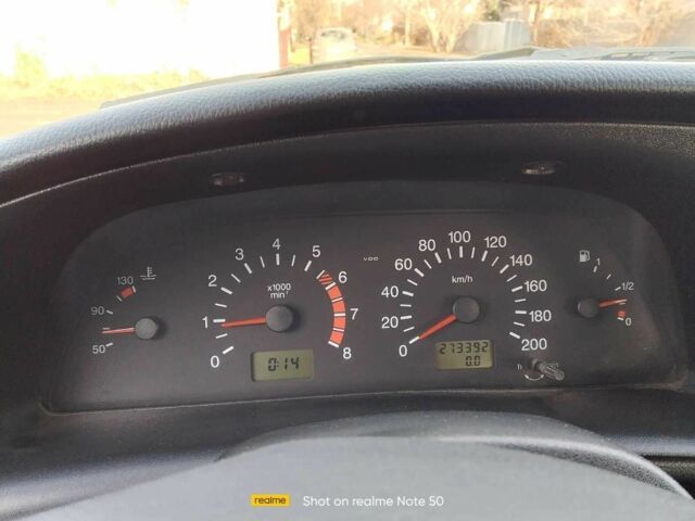 Сірий Шевроле Нива, об'ємом двигуна 1.7 л та пробігом 270 тис. км за 1900 $, фото 10 на Automoto.ua