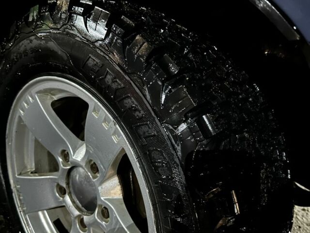 Сірий Шевроле Нива, об'ємом двигуна 1.7 л та пробігом 200 тис. км за 4600 $, фото 16 на Automoto.ua