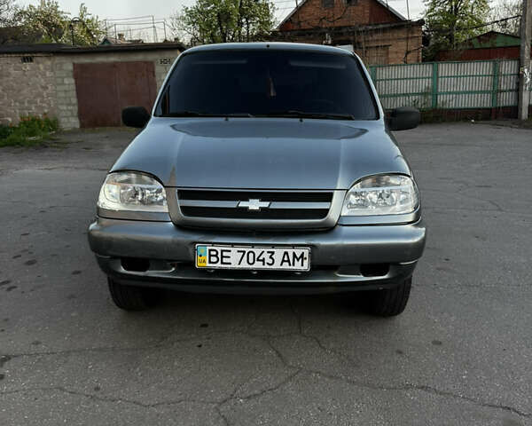 Сірий Шевроле Нива, об'ємом двигуна 1.7 л та пробігом 137 тис. км за 2700 $, фото 1 на Automoto.ua