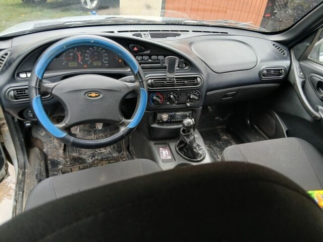 Сірий Шевроле Нива, об'ємом двигуна 0 л та пробігом 187 тис. км за 2600 $, фото 1 на Automoto.ua