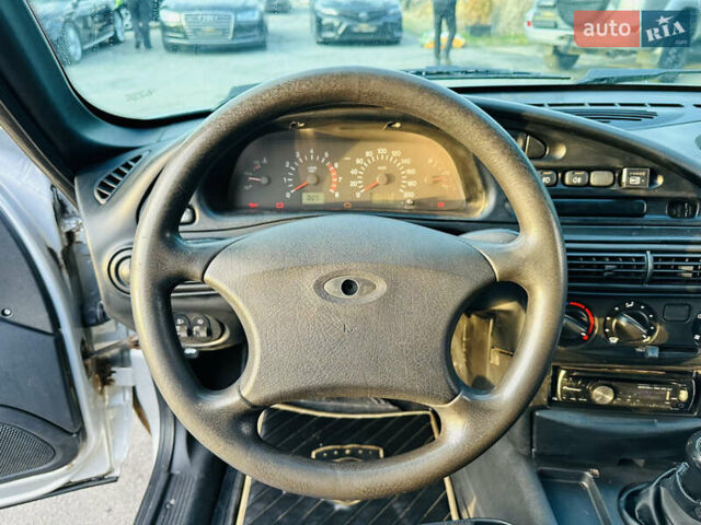 Сірий Шевроле Нива, об'ємом двигуна 1.7 л та пробігом 410 тис. км за 3850 $, фото 24 на Automoto.ua