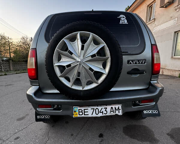 Сірий Шевроле Нива, об'ємом двигуна 1.7 л та пробігом 137 тис. км за 2700 $, фото 6 на Automoto.ua