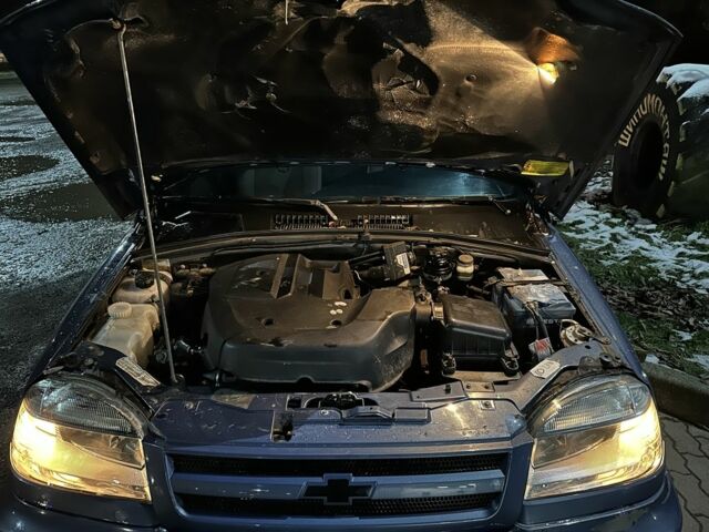 Сірий Шевроле Нива, об'ємом двигуна 1.7 л та пробігом 200 тис. км за 4600 $, фото 15 на Automoto.ua