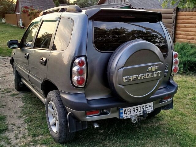 Сірий Шевроле Нива, об'ємом двигуна 0 л та пробігом 160 тис. км за 4100 $, фото 20 на Automoto.ua