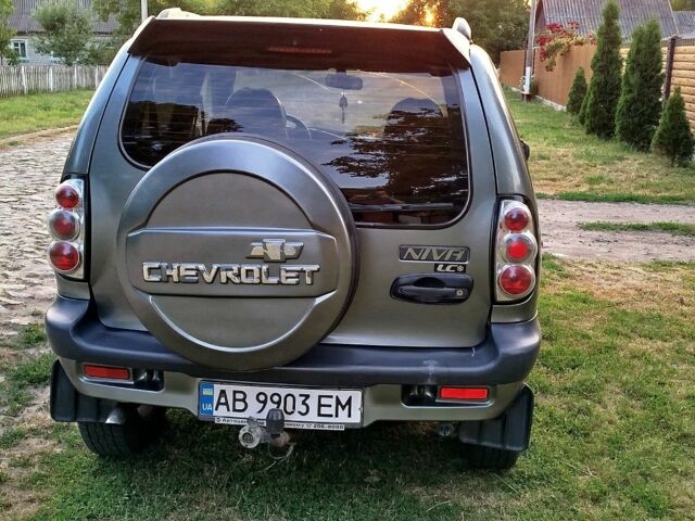Сірий Шевроле Нива, об'ємом двигуна 0 л та пробігом 160 тис. км за 4100 $, фото 21 на Automoto.ua