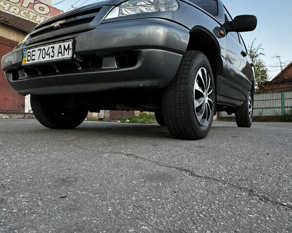 Сірий Шевроле Нива, об'ємом двигуна 1.7 л та пробігом 137 тис. км за 2700 $, фото 23 на Automoto.ua