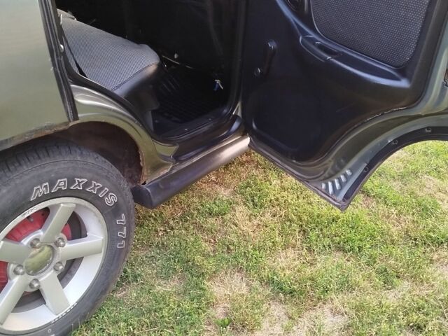 Сірий Шевроле Нива, об'ємом двигуна 0 л та пробігом 160 тис. км за 4100 $, фото 15 на Automoto.ua