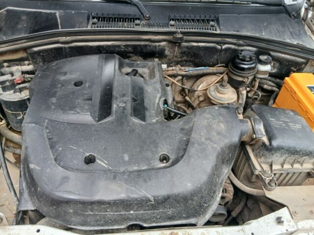 Сірий Шевроле Нива, об'ємом двигуна 0 л та пробігом 187 тис. км за 2600 $, фото 4 на Automoto.ua