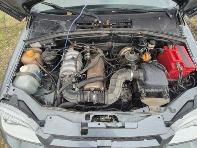 Сірий Шевроле Нива, об'ємом двигуна 1.7 л та пробігом 163 тис. км за 5000 $, фото 3 на Automoto.ua