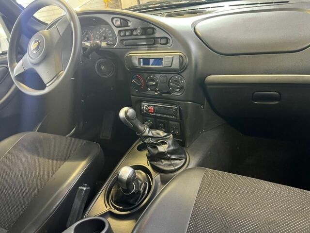 Сірий Шевроле Нива, об'ємом двигуна 1.69 л та пробігом 68 тис. км за 7700 $, фото 5 на Automoto.ua