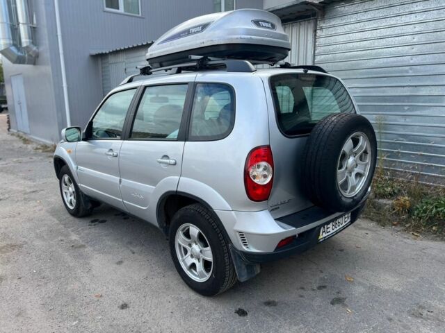 Сірий Шевроле Нива, об'ємом двигуна 1.69 л та пробігом 68 тис. км за 7700 $, фото 3 на Automoto.ua