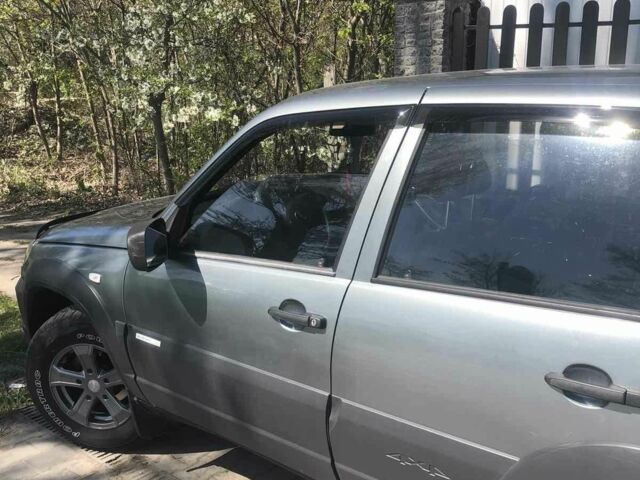 Сірий Шевроле Нива, об'ємом двигуна 1.7 л та пробігом 75 тис. км за 5700 $, фото 8 на Automoto.ua