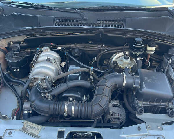 Серый Шевроле Нива, объемом двигателя 0 л и пробегом 59 тыс. км за 6500 $, фото 13 на Automoto.ua