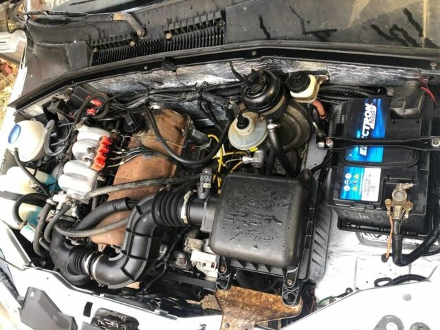 Сірий Шевроле Нива, об'ємом двигуна 1.7 л та пробігом 272 тис. км за 5000 $, фото 18 на Automoto.ua