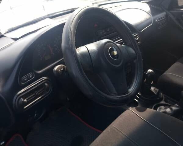 Сірий Шевроле Нива, об'ємом двигуна 1.69 л та пробігом 350 тис. км за 4400 $, фото 5 на Automoto.ua