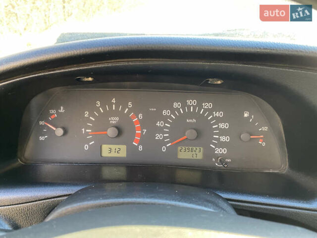 Сірий Шевроле Нива, об'ємом двигуна 1.69 л та пробігом 239 тис. км за 3999 $, фото 14 на Automoto.ua