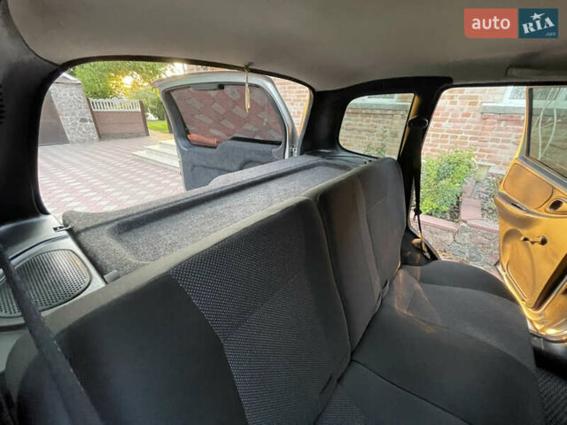 Серый Шевроле Нива, объемом двигателя 1.69 л и пробегом 125 тыс. км за 7500 $, фото 30 на Automoto.ua