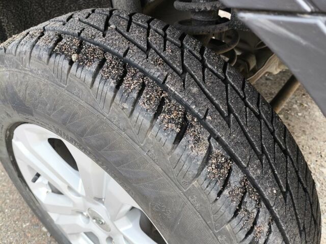 Серый Шевроле Нива, объемом двигателя 1.7 л и пробегом 86 тыс. км за 7800 $, фото 14 на Automoto.ua