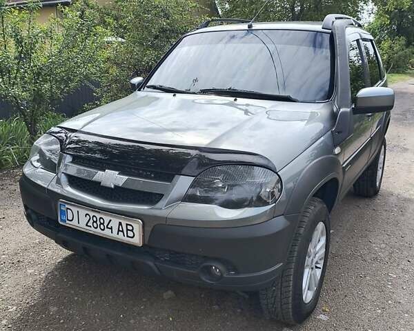 Сірий Шевроле Нива, об'ємом двигуна 1.7 л та пробігом 86 тис. км за 7800 $, фото 7 на Automoto.ua