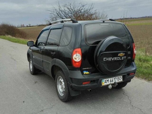 Синий Шевроле Нива, объемом двигателя 1.7 л и пробегом 187 тыс. км за 7300 $, фото 9 на Automoto.ua