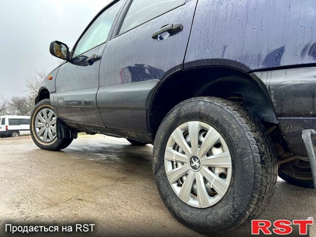 Синий Шевроле Нива, объемом двигателя 1.7 л и пробегом 170 тыс. км за 2450 $, фото 3 на Automoto.ua