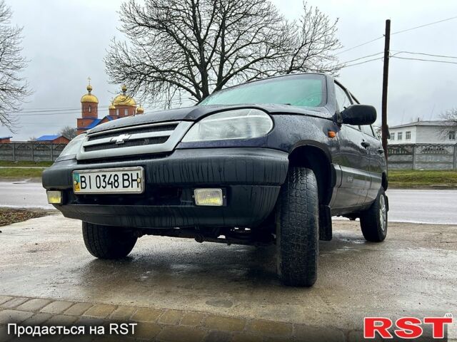 Синий Шевроле Нива, объемом двигателя 1.7 л и пробегом 170 тыс. км за 2450 $, фото 12 на Automoto.ua