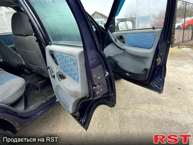 Синий Шевроле Нива, объемом двигателя 1.7 л и пробегом 170 тыс. км за 2450 $, фото 9 на Automoto.ua