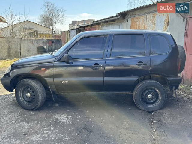 Синій Шевроле Нива, об'ємом двигуна 1.7 л та пробігом 200 тис. км за 3400 $, фото 12 на Automoto.ua