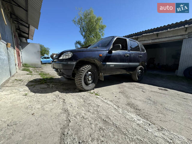 Синій Шевроле Нива, об'ємом двигуна 1.7 л та пробігом 200 тис. км за 3400 $, фото 10 на Automoto.ua