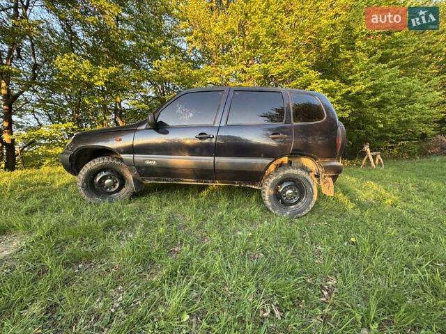 Синій Шевроле Нива, об'ємом двигуна 1.7 л та пробігом 200 тис. км за 3400 $, фото 3 на Automoto.ua