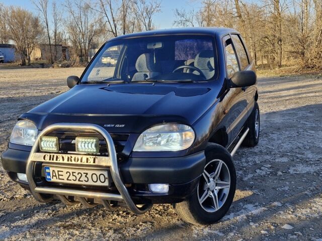 Синій Шевроле Нива, об'ємом двигуна 1.7 л та пробігом 145 тис. км за 3500 $, фото 2 на Automoto.ua