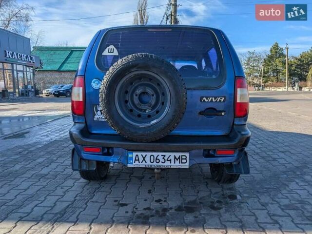 Синий Шевроле Нива, объемом двигателя 1.7 л и пробегом 244 тыс. км за 2300 $, фото 7 на Automoto.ua