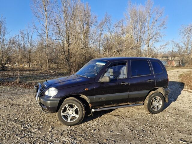 Синій Шевроле Нива, об'ємом двигуна 1.7 л та пробігом 145 тис. км за 3500 $, фото 12 на Automoto.ua