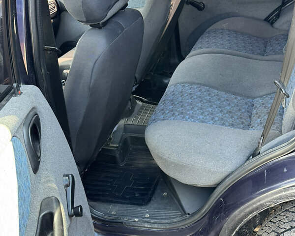 Синій Шевроле Нива, об'ємом двигуна 1.7 л та пробігом 200 тис. км за 3400 $, фото 21 на Automoto.ua