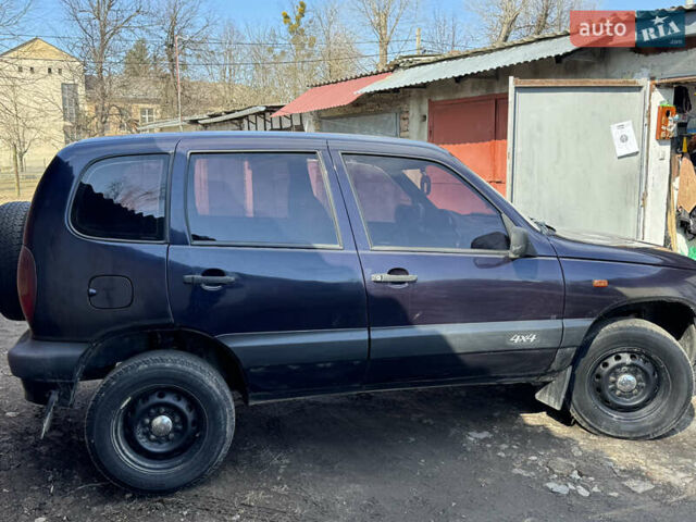 Синій Шевроле Нива, об'ємом двигуна 1.7 л та пробігом 200 тис. км за 3400 $, фото 14 на Automoto.ua