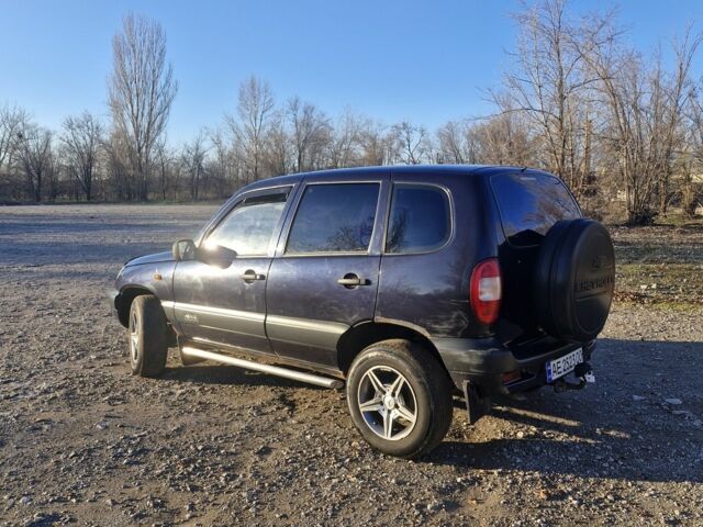 Синій Шевроле Нива, об'ємом двигуна 1.7 л та пробігом 145 тис. км за 3500 $, фото 13 на Automoto.ua